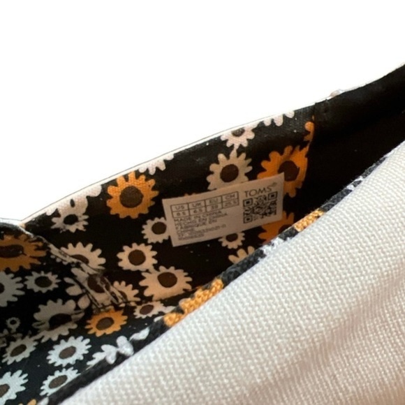 Tom’s Bee Kind Women’s‎ Slip-On Platform Shoes Size 8.5 White - Picture 11 of 11